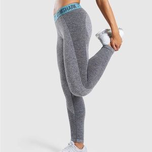 BRAND NEW GYMSHARK GREY LEGGINGS SIZE SMALL!
